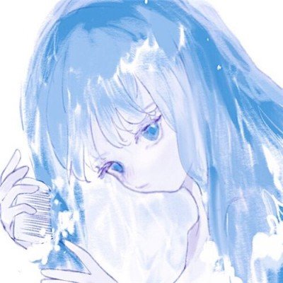 女子亲宝宝脚丫嘴唇肿成香肠
